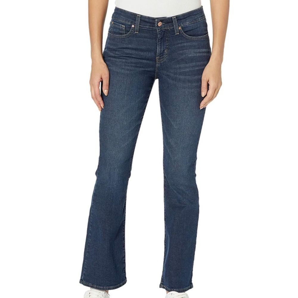 Signature Levi Strauss Totally Shaping Bootcut Jeans Sz 8 Short Med Dark Rinse